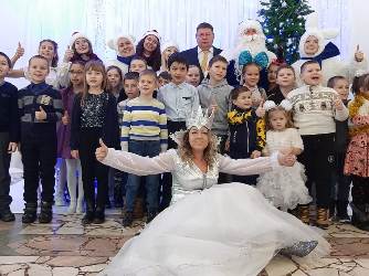 Сергей Агапов принял участие в проведении благотворительного Новогоднего представления